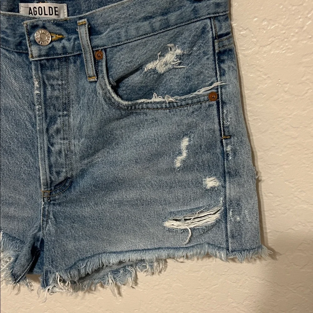 🎻AGOLDE Los Angeles Premium Distressed Denim Shorts size 27 GUC